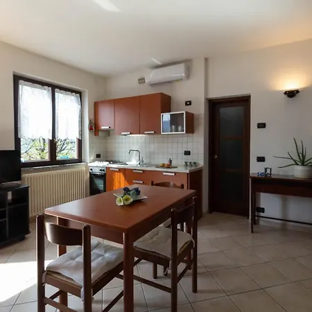 Apartmán Mamma Ciccia Holiday - Lake And Guzzi View *
