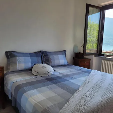דירה Mamma Ciccia Holiday - Lake And Guzzi View מנדלו דל לאריו